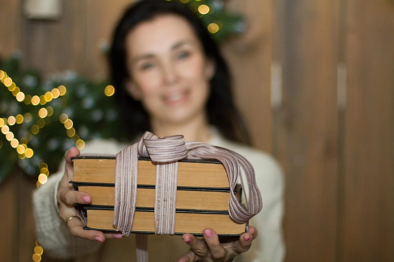 wat geef je als cadeau aan iemand die je niet goed kent? 5 praktische tips onder de 50 euro